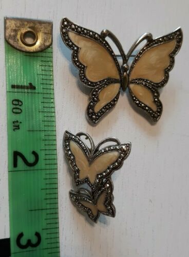 Vintage Style Butterfly Brooch Cream Swirl Silver Tone Post Earrings Set Lot Euc